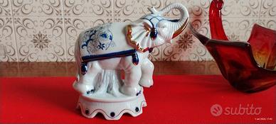 statua figurina elefante porcellana bianca blu oro