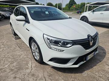 RENAULT Megane Mégane dCi 8V Energy Duel