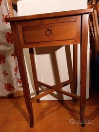 tavolino porta lampada 