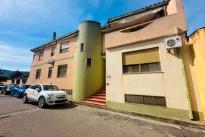 Casa indipendente con cortile