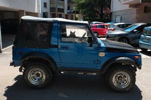 Suzuki samurai 