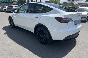 Tesla Y Long Range a trazione integrale