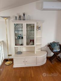 Credenza vetrina bianca in legno laccato