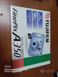 Fotocamera digitale Fujifilm con display