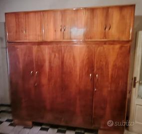 armadio in legno 250largo 254alto 65profondo