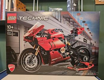 Lego Technic 42107 Ducati Panigale V 4 R
