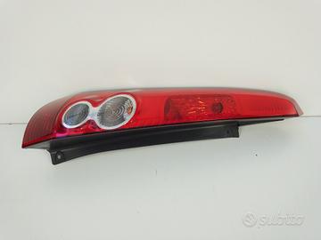 Fanale post sx FORD FIESTA V '05