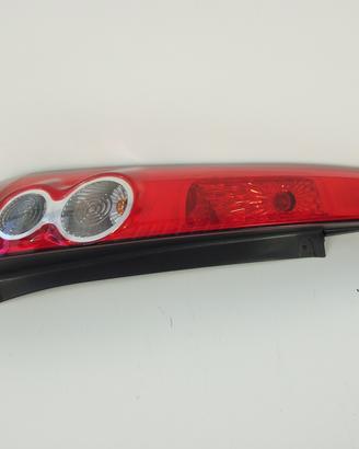 Fanale post sx FORD FIESTA V '05