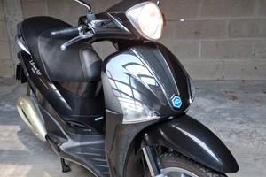 piaggio  liberti 125 2011  5000 km