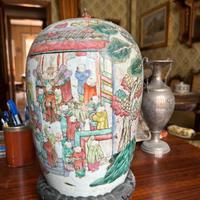 Vaso in porcellana Famiglia Rosa