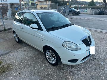 Lancia Ypsilon 1.4 Platino Ecochic GPL