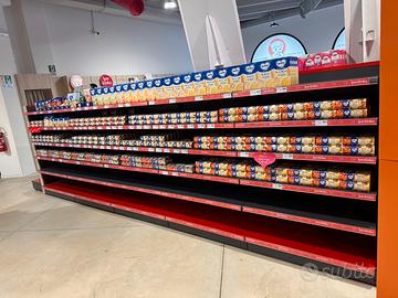 Scaffali espositori per negozio