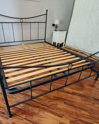 Struttura del letto completo di doghe 