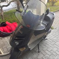 Aprilia leonardo 250