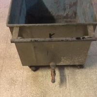 Vasca carrellata in metallo 200L circa