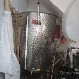 attrezzatura per vino