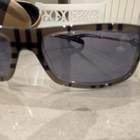 occhiali da sole Burberry 