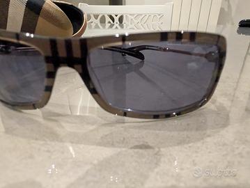 occhiali da sole Burberry 