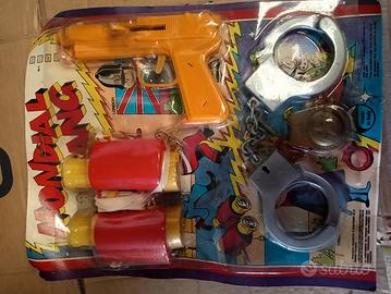 set pistola giocattolo e accessori nuovo