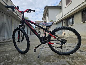 Bicicletta Modello MTB Team Competion