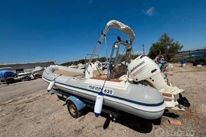 GOMMONE MARINER 620+JHONSON 115cv 4t+CARRELLO OMOL