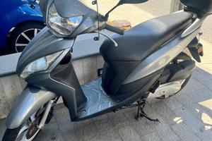 Honda Vision 50 - 2015