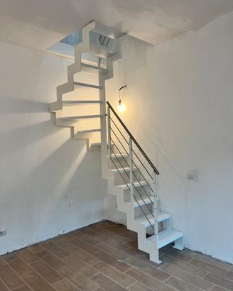 SCALA A GIORNO DESIGN MODERNO IN FERRO E LEGNO