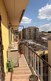 TRILOCALE CON AMPIO BALCONE , VIA VINCENZO CORONEL