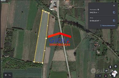 Terreno di 8435 m² a Mondragone