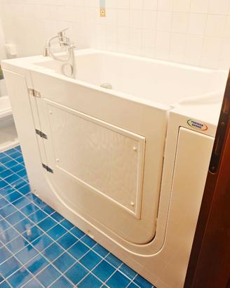 Vasca con sportello 127x66x94