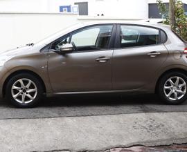 Peugeot 208 1.4 HDi 68 CV 5 porte Active