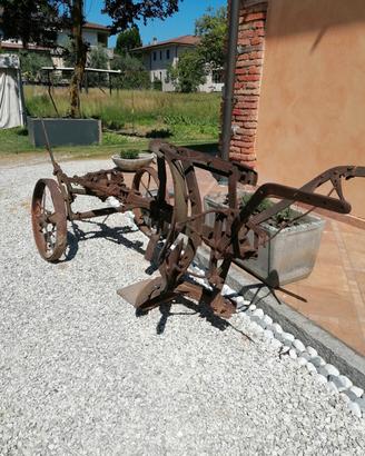 vecchio aratro