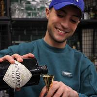 Barista/barman, cameriera, reception