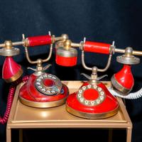 Coppia di telefoni a cornetta vintage