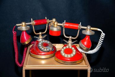 Coppia di telefoni a cornetta vintage