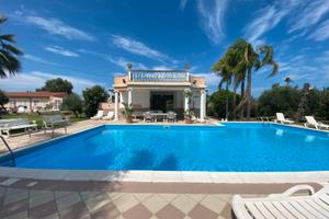 Villa con piscina