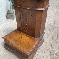 Inginocchiatoio antico