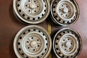 Cerchi in ferro Mitsubishi L200