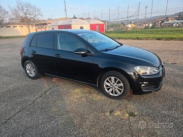 VOLKSWAGEN GOLF VII