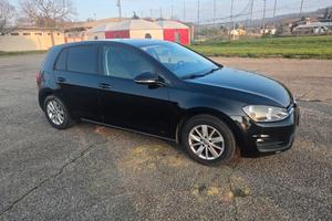 VOLKSWAGEN GOLF VII