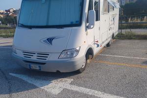 Motorhome Mercedes Frankia Garage