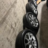 R15 Cerchi in lega Smart + pneumatici 453