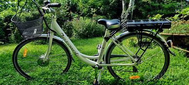 Bicicletta elettrica HINERGY bikes  e-town