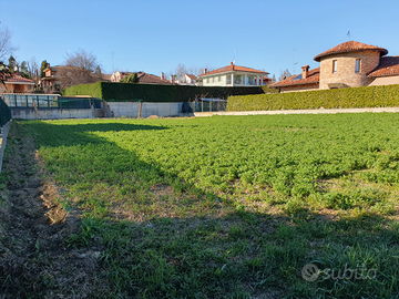 Terreno Edificabile Residenziale a Fossano 1200 MQ