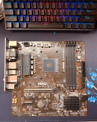 MSI B450 PRO-VHD PLUS - SCHEDA MADRE AM4 B450 DDR4