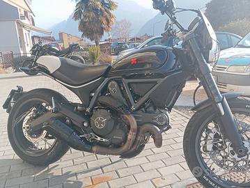 SCRAMBLER 800