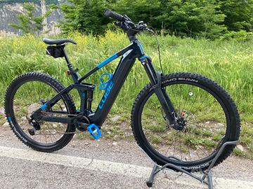 Cube stereo Hybrid 140 HPC SLX 750