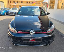 Volkswagen Golf GTI Golf GTI Performance 2.0 TSI 5