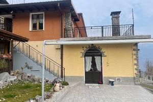 Casa singola con box doppio, cantina e giardino