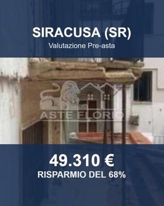 Immobile in asta di 150 m² con più di 5 locali a S